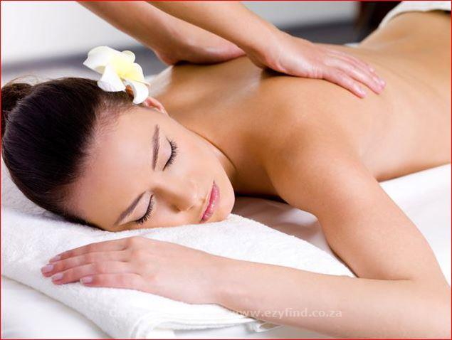 Artistically professional Makeup